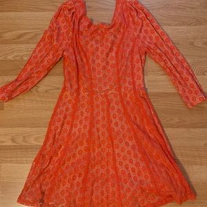 Red and nude Ark & Co 3/4 sleeve mini dress